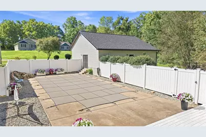 725 Niagara Trl, Coolspring Township, PA 16137 - Photo 10