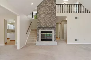 4819 Country Ln, Hampton, PA 15044 - Photo 8