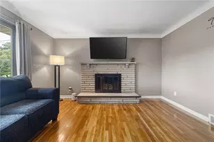 425 Brierly Ln, Munhall, PA 15120 - Photo 6