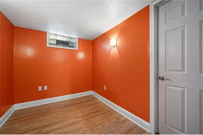 425 Brierly Ln, Munhall, PA 15120 - Photo 30