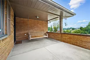 425 Brierly Ln, Munhall, PA 15120 - Photo 4