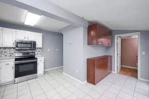 130 E Garfield Ave, New Castle, PA 16105 - Photo 16