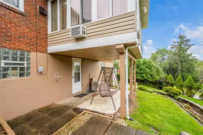 153 Woodhall Dr, Pittsburgh, PA 15236 - Photo 32