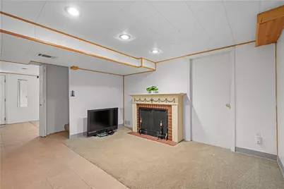 153 Woodhall Dr, Pittsburgh, PA 15236 - Photo 24
