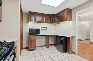 103 Seville, Ross Twp, PA 15214 - Photo 18