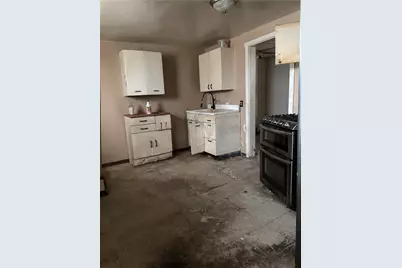 1355 5th Ave, Coraopolis, PA 15108 - Photo 18