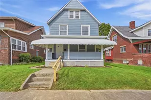 424 Sherman Ave, Sharon, PA 16146 - Photo 1