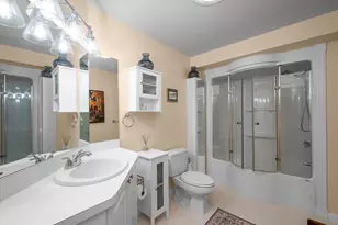 242 Adams Pointe Blvd, Adams Township, PA 16046 - Photo 22