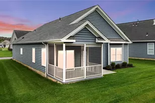 207 Liberty Blvd, Cecil, PA 15317 - Photo 2