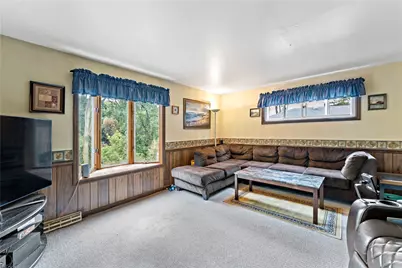 2325 Crestview Rd, Pittsburgh, PA 15216 - Photo 16