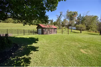 16 Linn Farm Rd, North Strabane, PA 15317 - Photo 8