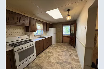 415 Broad St, Butler, PA 16001 - Photo 4
