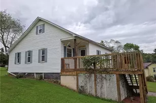 107 Sawmill Rd, Sutersville, PA 15370 - Photo 2