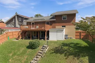 109 Dunbar Dr, Wilkins Township, PA 15235 - Photo 4