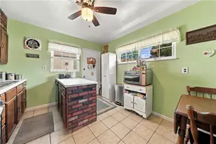 109 Dunbar Dr, Wilkins Township, PA 15235 - Photo 10