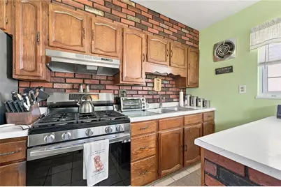 109 Dunbar Dr, Wilkins Township, PA 15235 - Photo 12