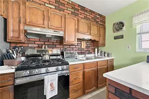 109 Dunbar Dr, Wilkins Township, PA 15235 - Photo 12