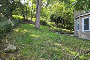 419 Maytide St, Pittsburgh, PA 15227 - Photo 4