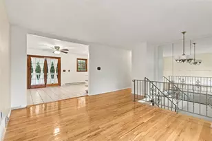 710 Butterfield Dr, North Huntingdon, PA 15642 - Photo 2