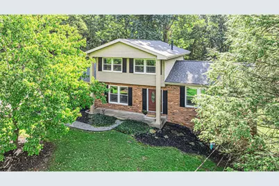 120 W Woodland Dr, Center Township, PA 15001 - Photo 2