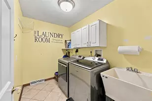 111 Timberlee Dr, Connoquenessing Township, PA 16033 - Photo 10