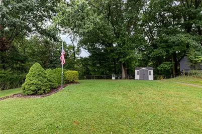 1203 Vivjon Dr, West Homestead, PA 15120 - Photo 4