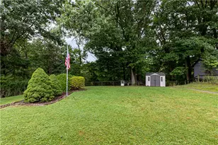 1203 Vivjon Dr, West Homestead, PA 15120 - Photo 4