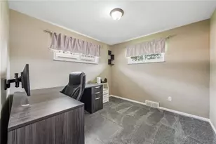 123 Manchester Dr, Hempfield Township, PA 15642 - Photo 26