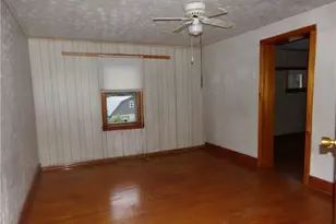 6674 Cumberland Hwy, Southampton Twp, PA 15564 - Photo 14