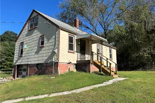 22 Finnin Rd, Allegheny Township, PA 15068 - Photo 4
