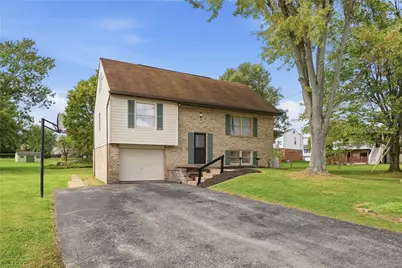 102 Farmington Dr, Twp of But NW, PA 16001 - Photo 2