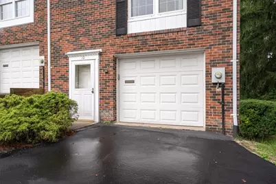10 Walnut Ct, Pittsburgh, PA 15238 - Photo 2