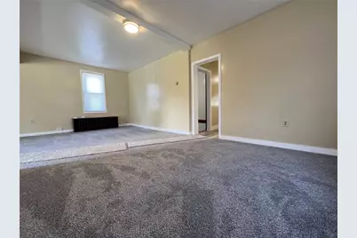 131 E Askren St, Uniontown, PA 15401 - Photo 6