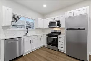 3227 Mary St, Pittsburgh, PA 15203 - Photo 8