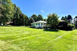 22 Meadowbrook Dr, Neshannock Township, PA 16105 - Photo 8
