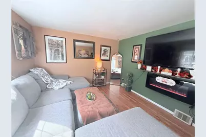 122 S Joslyn Dr, Pittsburgh, PA 15235 - Photo 6