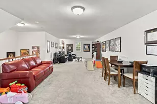241 Riverfront St, Oakmont, PA 15139 - Photo 24