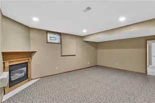 402 Honey Locust Dr, Cranberry Township, PA 16066 - Photo 38