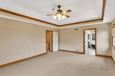 402 Honey Locust Dr, Cranberry Township, PA 16066 - Photo 28