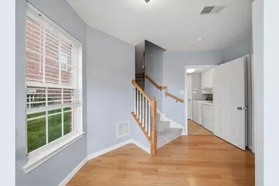 400 Fairgate Dr, Pine Township, PA 15090 - Photo 2