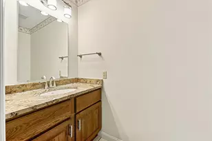 704 Red Barn Ct, Bethel Park, PA 15102 - Photo 38