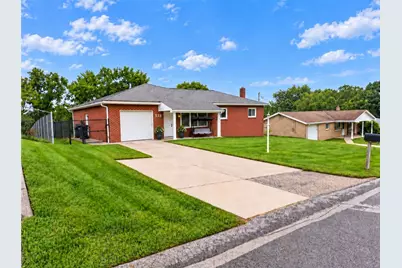 113 Elm Dr, Monaca, PA 15061 - Photo 2