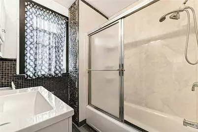 52 Queenston St, Pittsburgh, PA 15210 - Photo 24