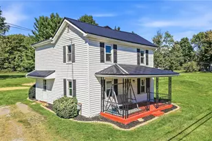 1251 Franklin Rd, Jackson Center Boro, PA 16133 - Photo 2