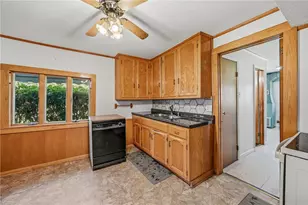 1251 Franklin Rd, Jackson Center Boro, PA 16133 - Photo 4