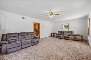 1251 Franklin Rd, Jackson Center Boro, PA 16133 - Photo 10