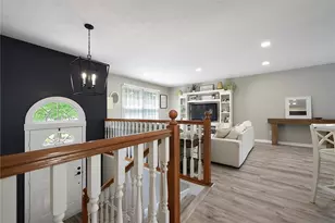 517 Bluegrass Dr, North Strabane, PA 15317 - Photo 2