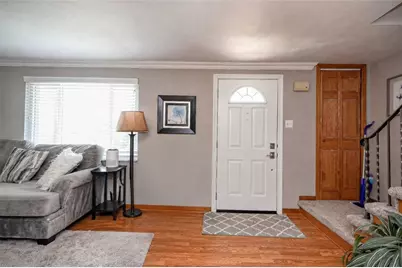 1302 Kirsopp Ave, Pittsburgh, PA 15220 - Photo 6