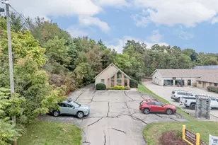 1637 N Main St Ext, Center Township, PA 16001 - Photo 20