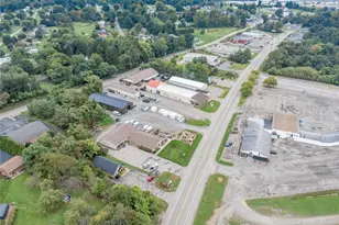 1637 N Main St Ext, Center Township, PA 16001 - Photo 18